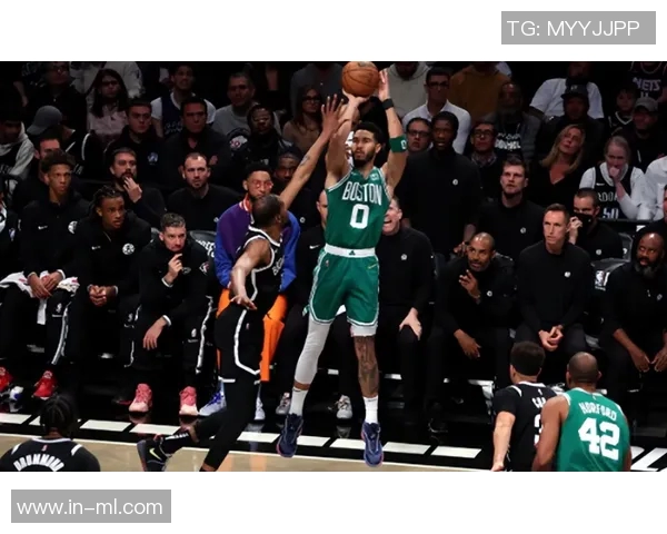 塔图姆分享哈登签名球衣致敬兄弟称其为世界顶级球员之一